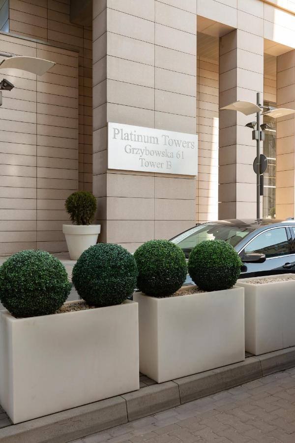 Platinum Towers Apartment With Parking By Renters Prestige وارسو المظهر الخارجي الصورة