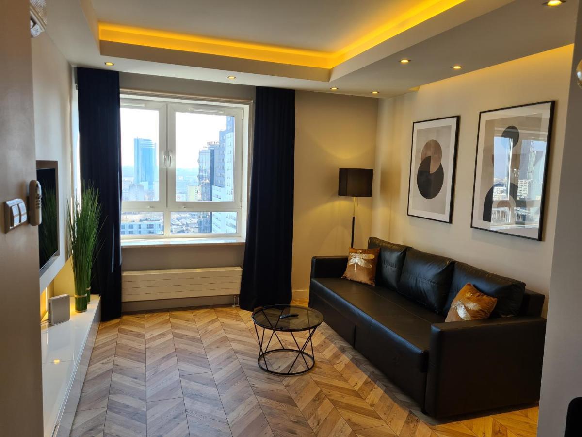 Platinum Towers Apartment With Parking By Renters Prestige وارسو المظهر الخارجي الصورة