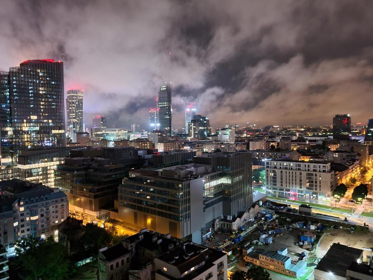 Platinum Towers Apartment With Parking By Renters Prestige وارسو المظهر الخارجي الصورة